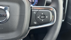 Volvo XC40 2.0 B4P Plus Dark 5dr Auto Petrol Estate